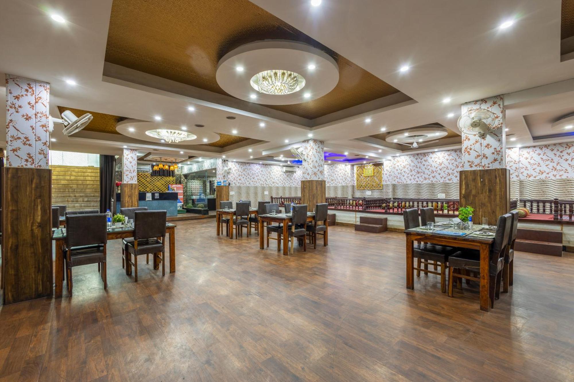 Kabul Hotel By Nexhub Palace - Medanta غورغاون المظهر الخارجي الصورة