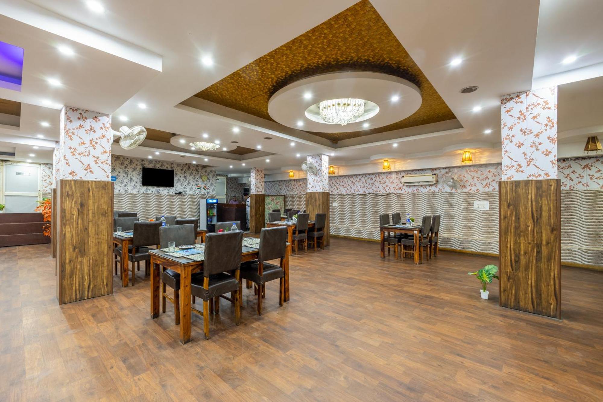Kabul Hotel By Nexhub Palace - Medanta غورغاون المظهر الخارجي الصورة