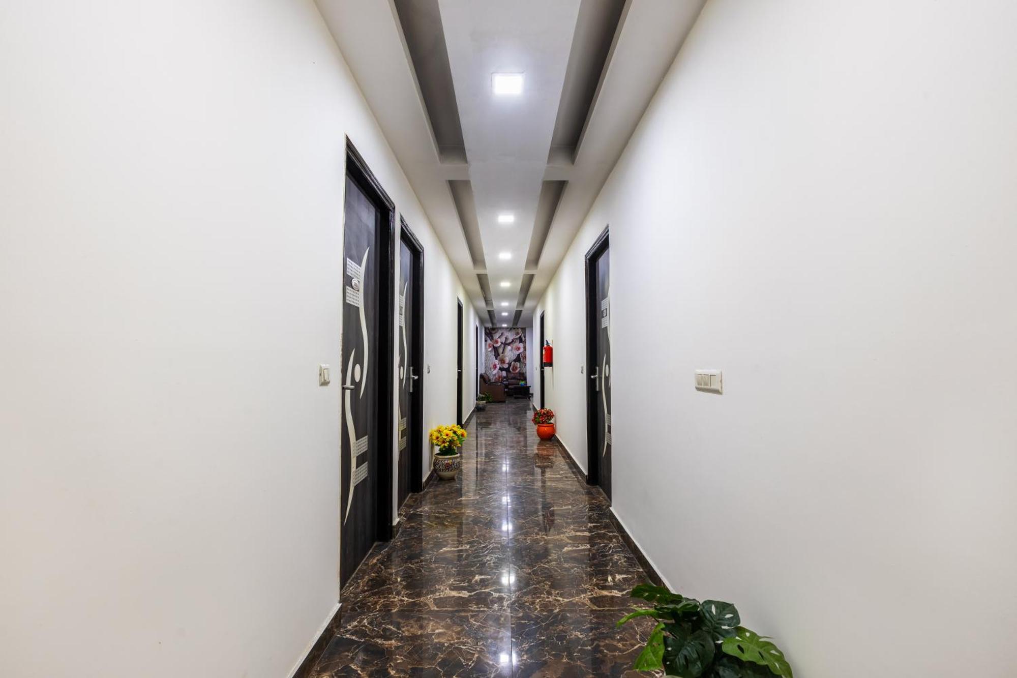 Kabul Hotel By Nexhub Palace - Medanta غورغاون المظهر الخارجي الصورة