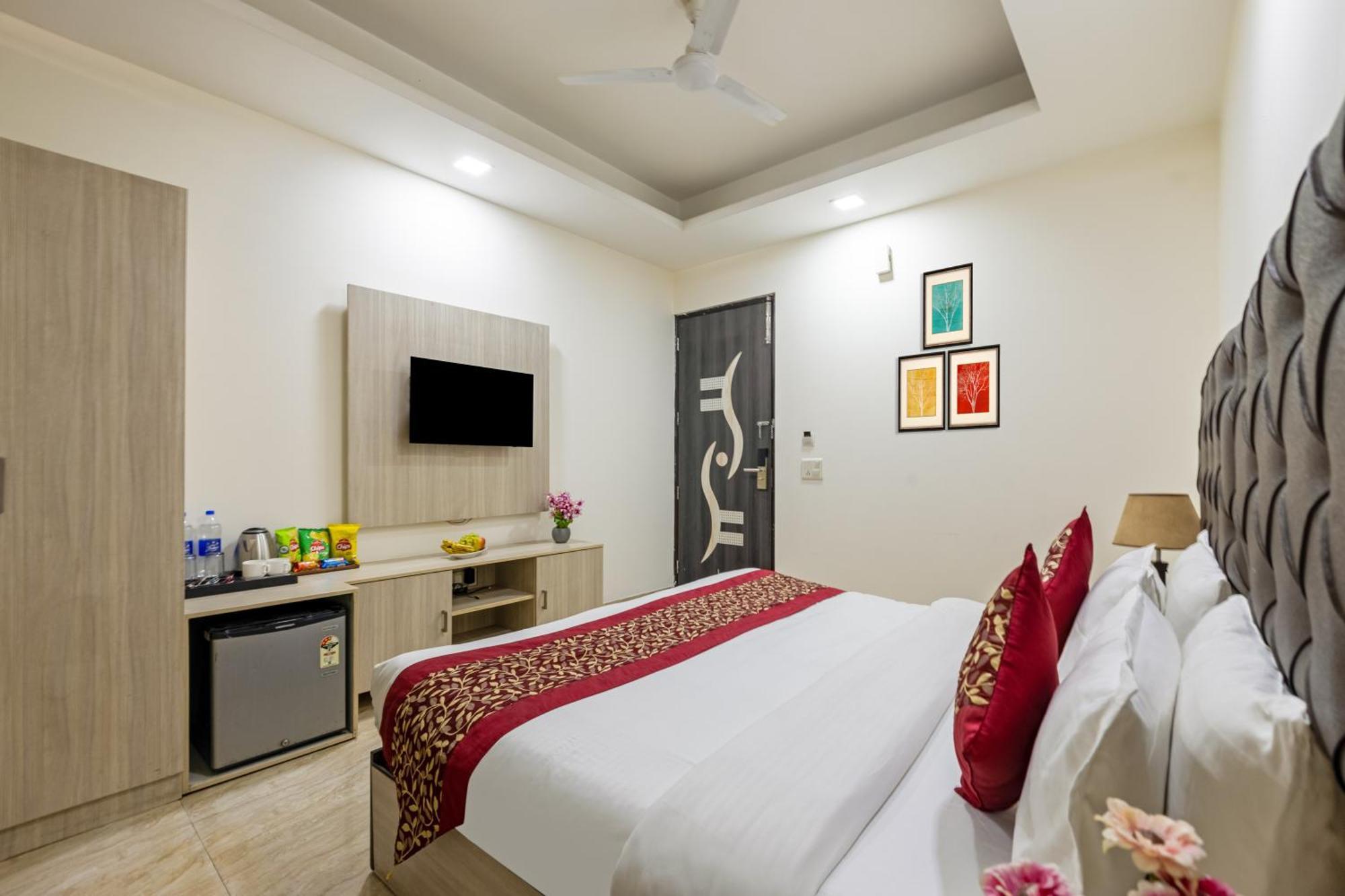 Kabul Hotel By Nexhub Palace - Medanta غورغاون المظهر الخارجي الصورة