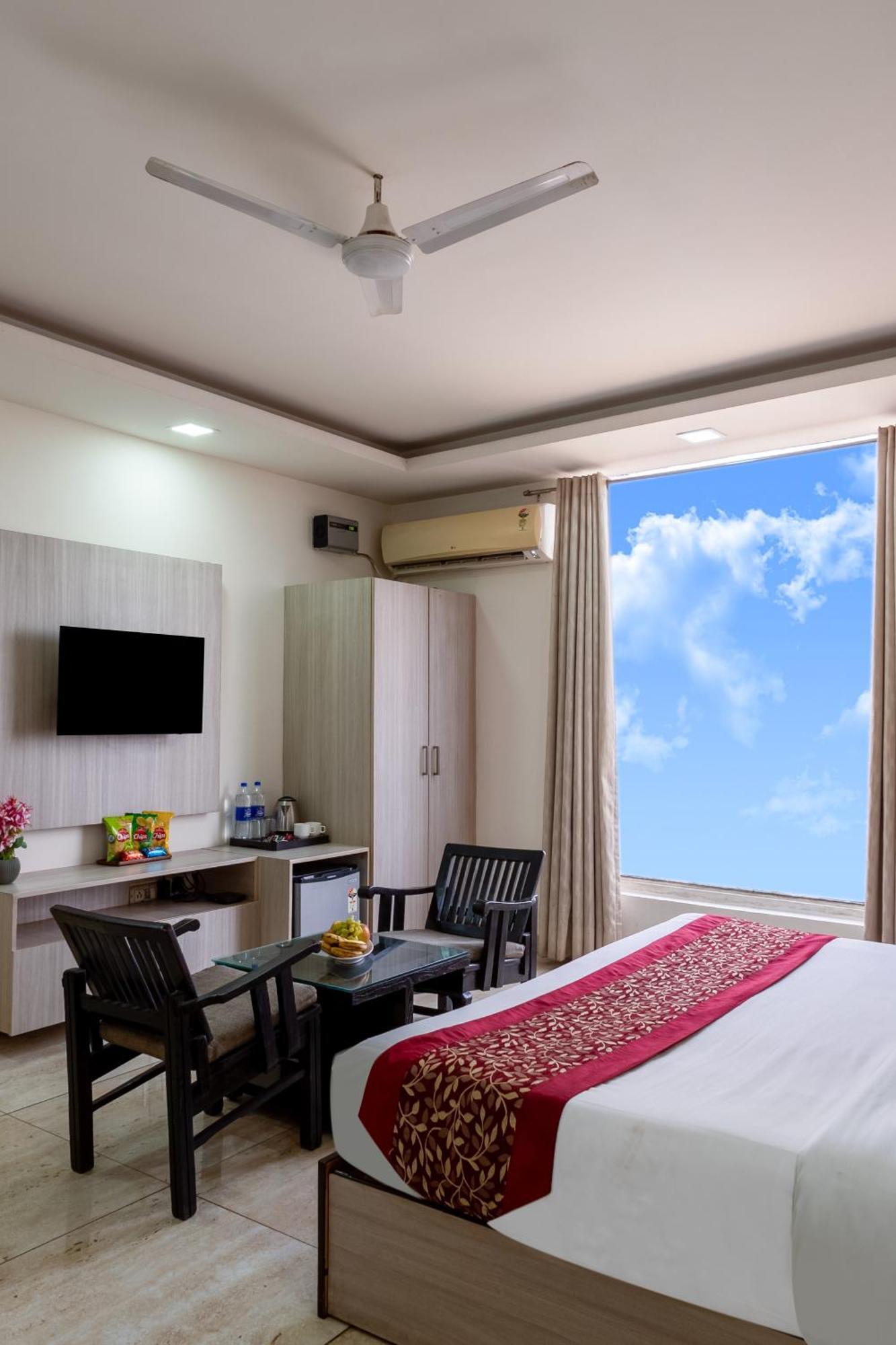 Kabul Hotel By Nexhub Palace - Medanta غورغاون المظهر الخارجي الصورة