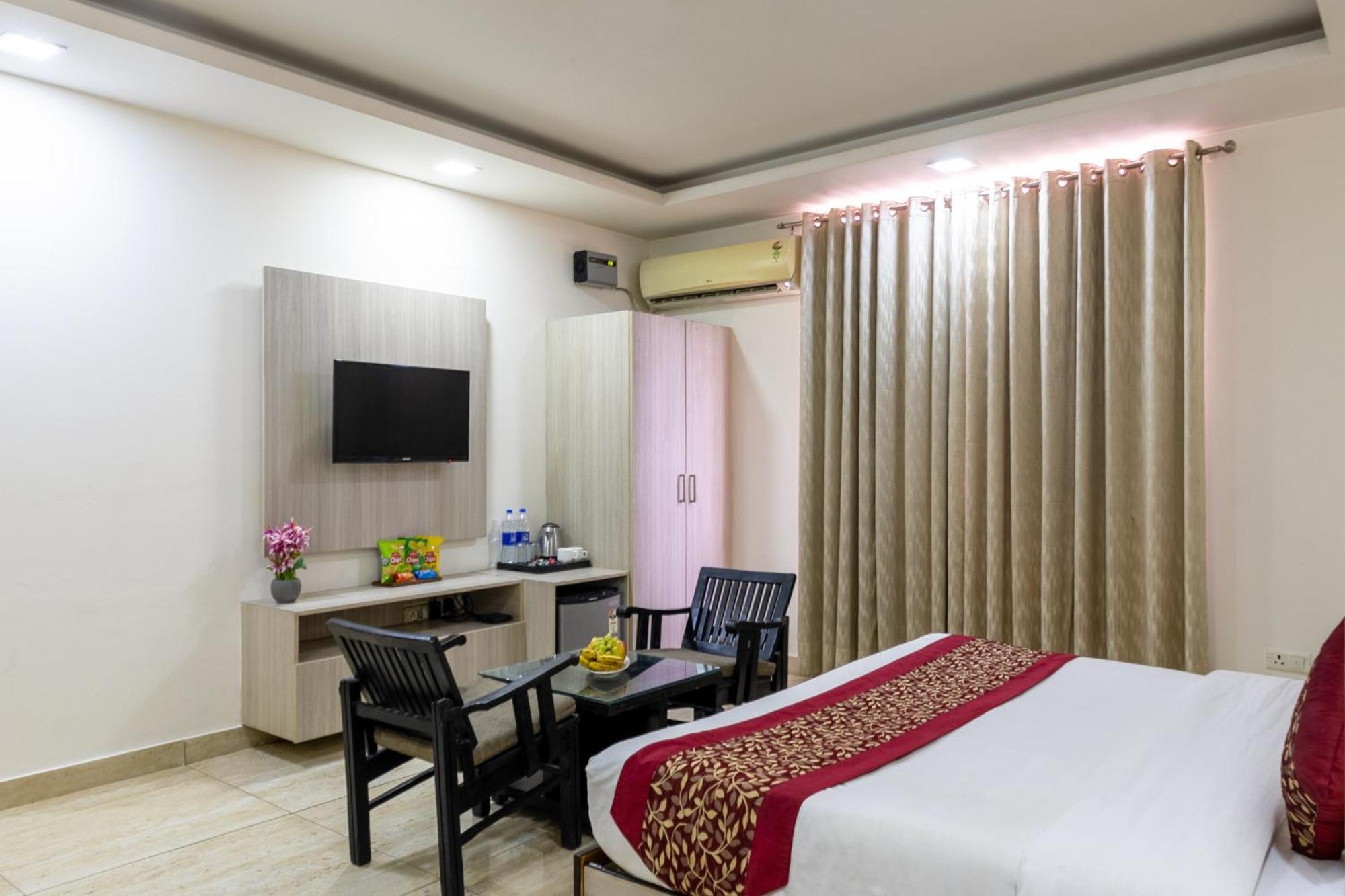 Kabul Hotel By Nexhub Palace - Medanta غورغاون المظهر الخارجي الصورة